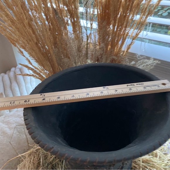 Gorgeous Quality Large Vintage Planter Live/Silk Topiary,Plants Or Dried Floral - Picture 13 of 14